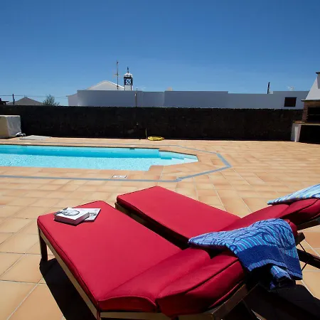 Amazing In Lanzarote With Swimming Pool Villa San Bartolomé