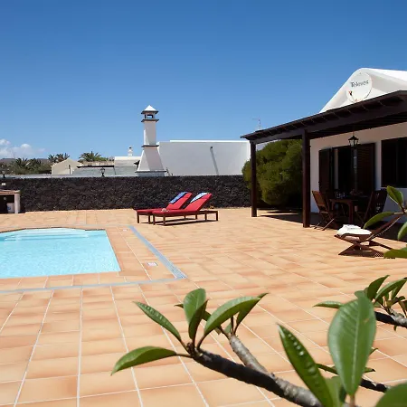 Amazing In Lanzarote With Swimming Pool Villa San Bartolomé